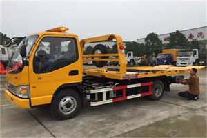 江夏区哪里有拖车服务